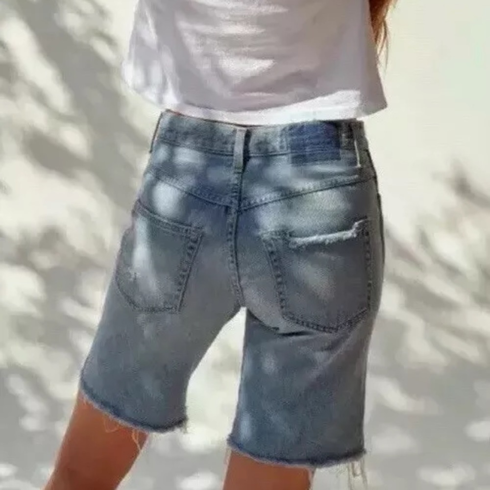 AMO Jean shorts